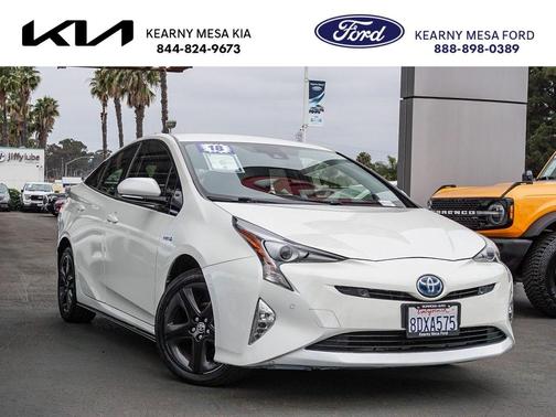 2018 Toyota Prius Three Touring