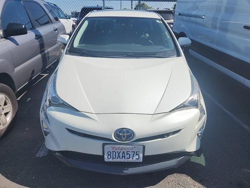 2018 Toyota Prius Three Touring