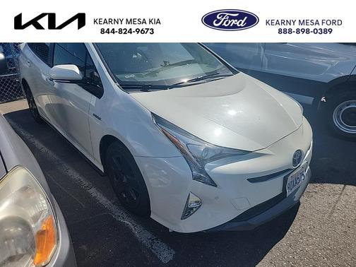 2018 Toyota Prius Three Touring