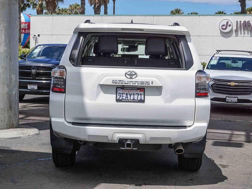 Ice 2023 Toyota 4Runner SR5 Premium