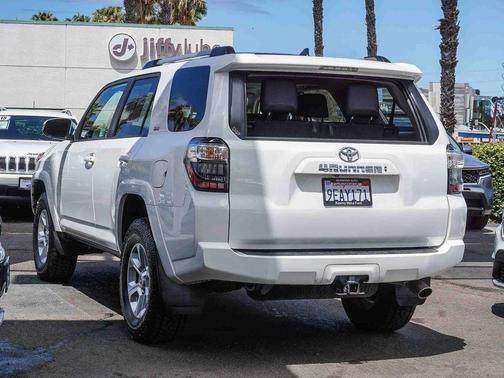 Ice 2023 Toyota 4Runner SR5 Premium