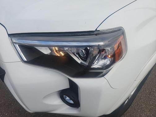 Ice 2023 Toyota 4Runner SR5 Premium