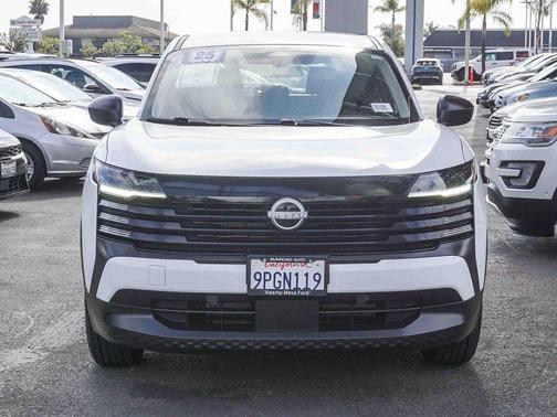 Fresh Powder 2025 Nissan Kicks S