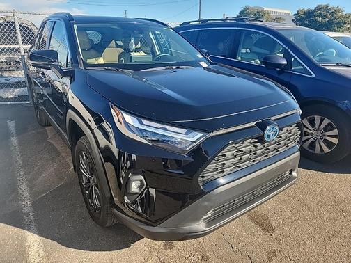 2024 Toyota RAV4 Hybrid XLE Premium