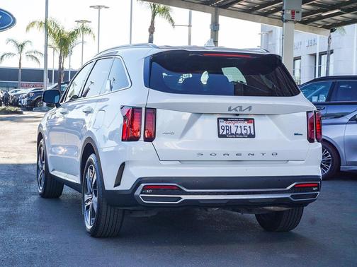 2022 Kia Sorento Hybrid EX