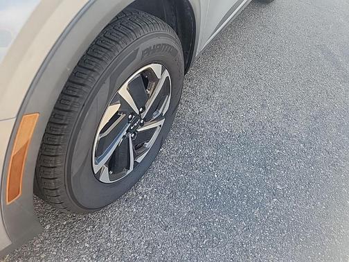 Steel Gray 2023 Kia Sportage Hybrid LX