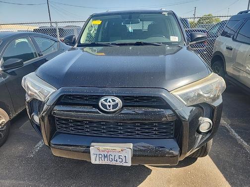Midnight Black Metallic 2016 Toyota 4Runner SR5