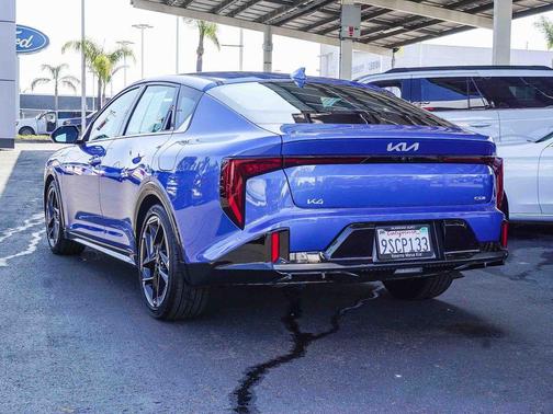 2025 Kia K4 GT-Line