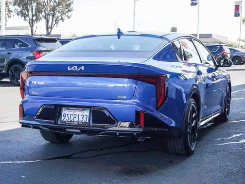 2025 Kia K4 GT-Line