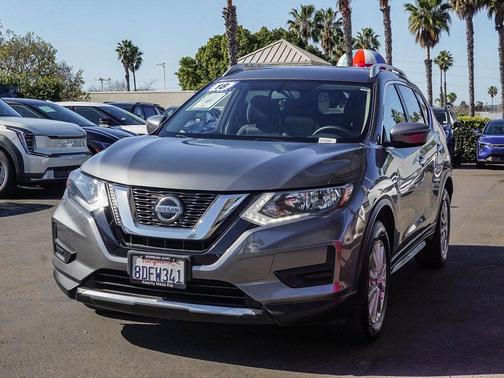 2018 Nissan Rogue SV