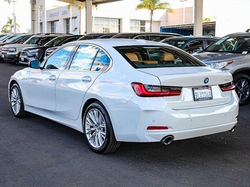 2024 BMW 330e 330e
