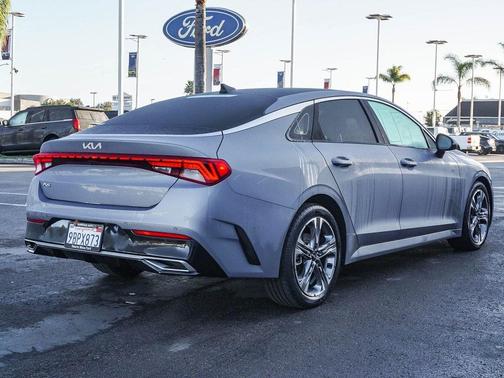 2022 Kia K5 EX