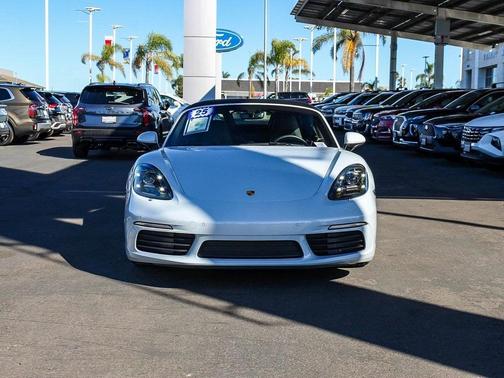 2025 Porsche 718 Boxster S