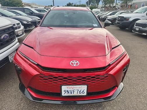 2025 Toyota Crown Signia XLE