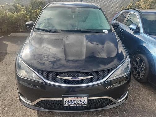 2020 Chrysler Pacifica Touring
