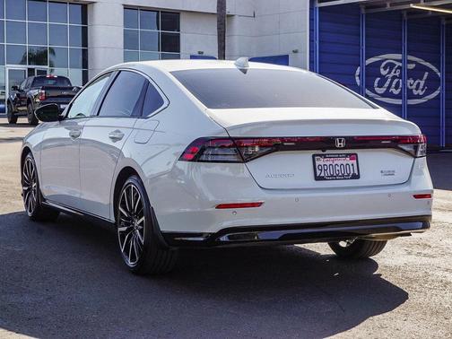 2025 Honda Accord Hybrid Touring