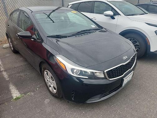 Aurora Black Pearl 2017 Kia Forte LX