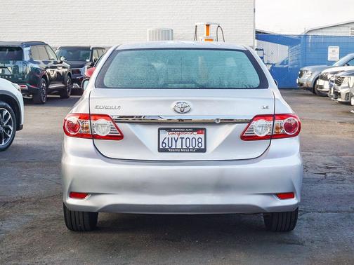 Classic Silver Metallic 2012 Toyota Corolla LE