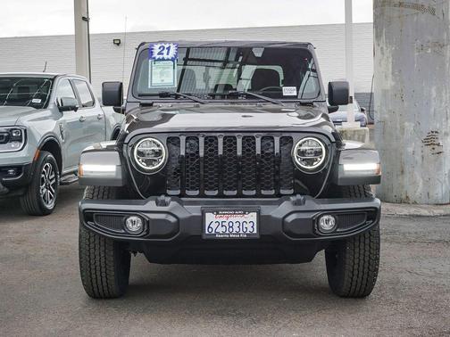 Granite Crystal Clearcoat Metallic 2021 Jeep Gladiator Sport