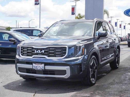 Gravity Gray 2023 Kia Telluride S