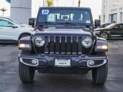 2023 Jeep Gladiator Sport