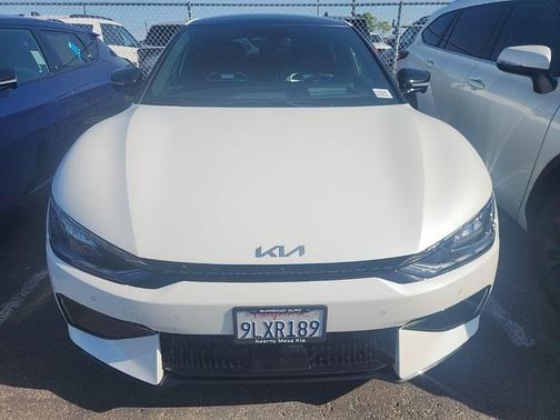 Snow White Pearl 2023 Kia EV6 GT