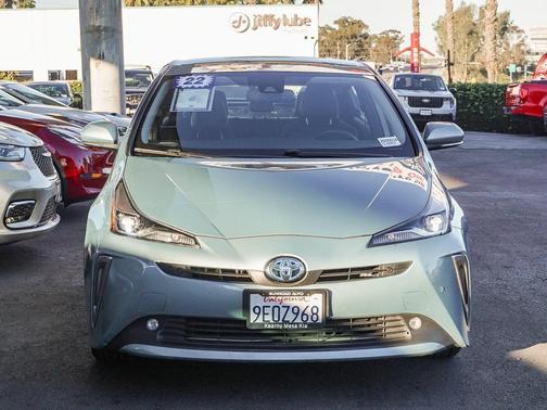 2022 Toyota Prius XLE