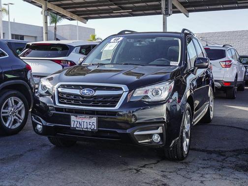 Crystal Black Silica 2018 Subaru Forester 2.5i Touring