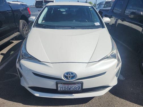 Blizzard Pearl 2016 Toyota Prius Two