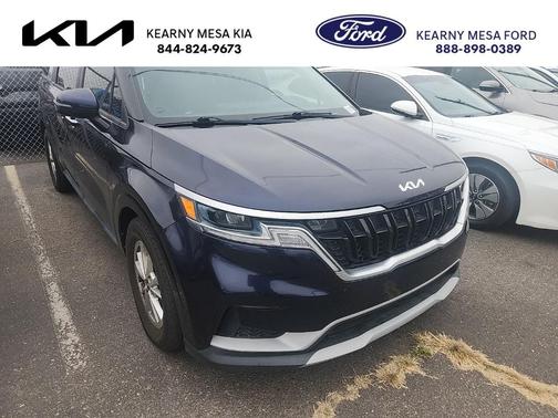 2022 Kia Carnival LX