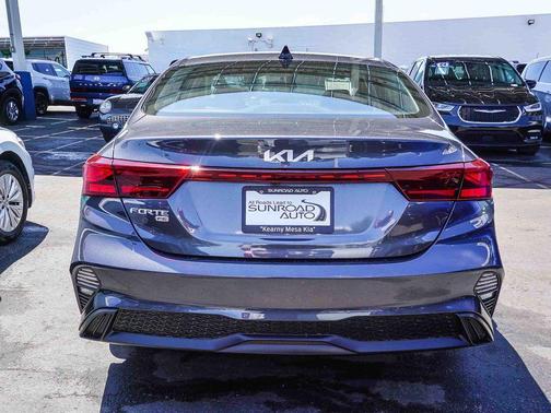 Gravity Gray 2023 Kia Forte LX