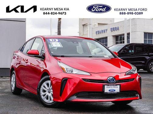 2019 Toyota Prius LE