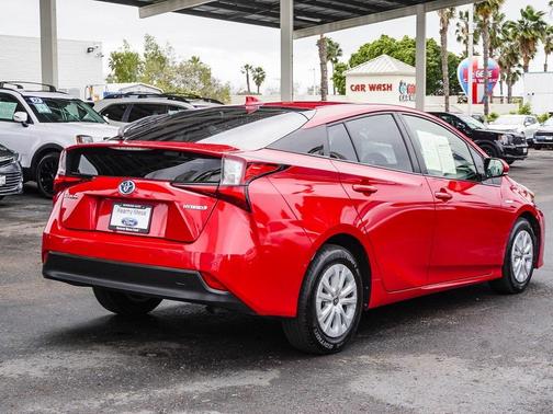 2019 Toyota Prius LE