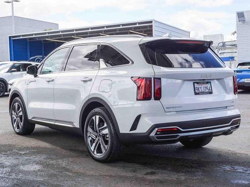 Snow White Pearl 2024 Kia Sorento Hybrid EX