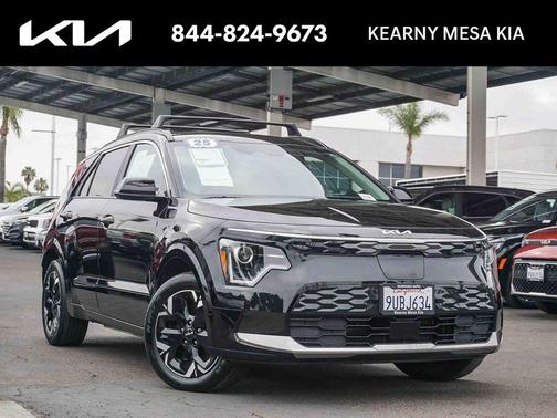 Aurora Black Pearl 2025 Kia Niro EV Wind