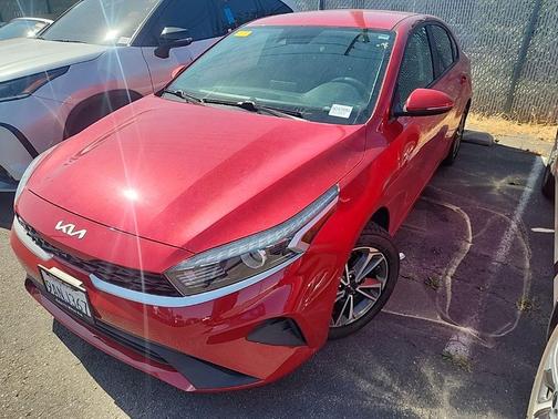 Currant Red 2022 Kia Forte LXS