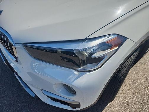 Alpine White 2018 BMW X1 sDrive28i