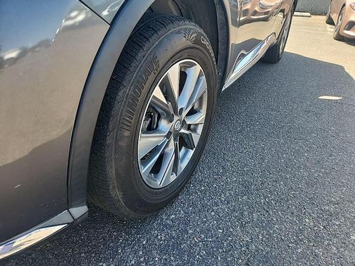 Gun Metallic 2016 Nissan Murano S