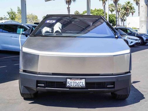 2024 Tesla Cybertruck Base
