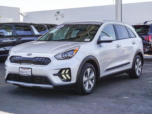 2020 Kia Niro LX