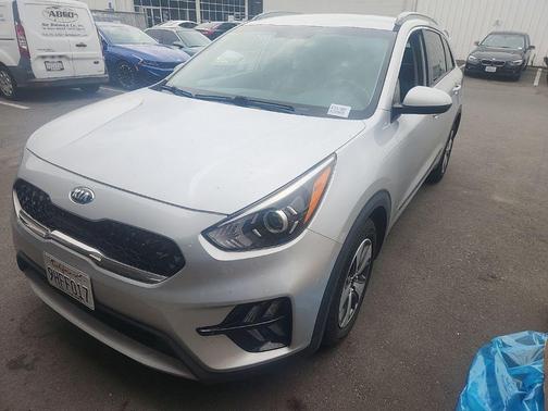 Silky Silver 2020 Kia Niro LX