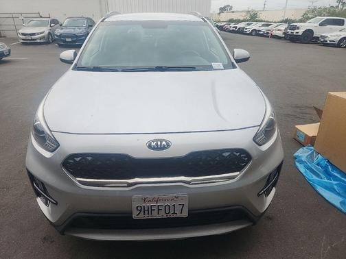 Silky Silver 2020 Kia Niro LX