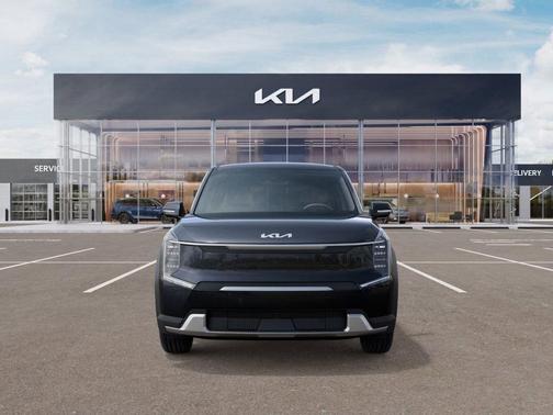 2026 Kia EV9 Light Short Range