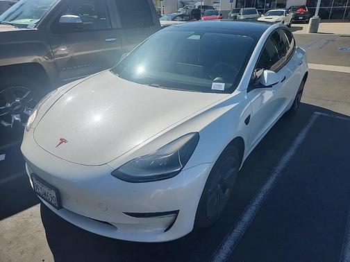 2021 Tesla Model 3 Standard Range Plus