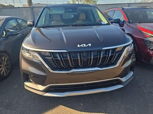 2024 Kia Carnival LX