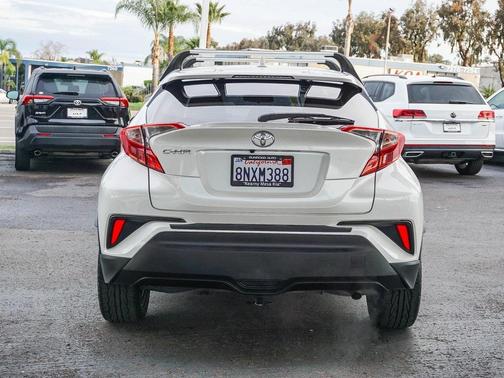 2020 Toyota C-HR XLE