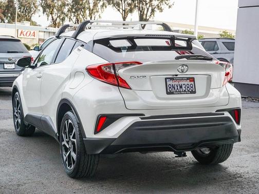 2020 Toyota C-HR XLE