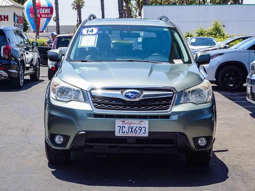 Jasmine Green Metallic 2014 Subaru Forester 2.5i Limited