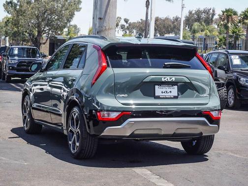 Green 2024 Kia Niro EX Touring