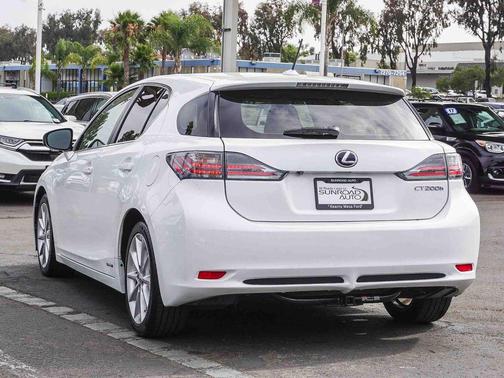 Starfire Pearl 2013 Lexus CT 200h Base